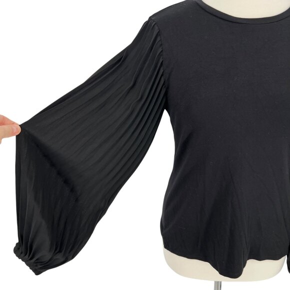 T Tahari Pleated Puff Sleeve Blouse Black Size Small - Picture 2 of 12